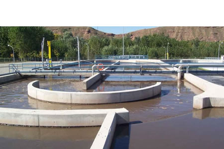 Estación depuradora de aguas residuales.